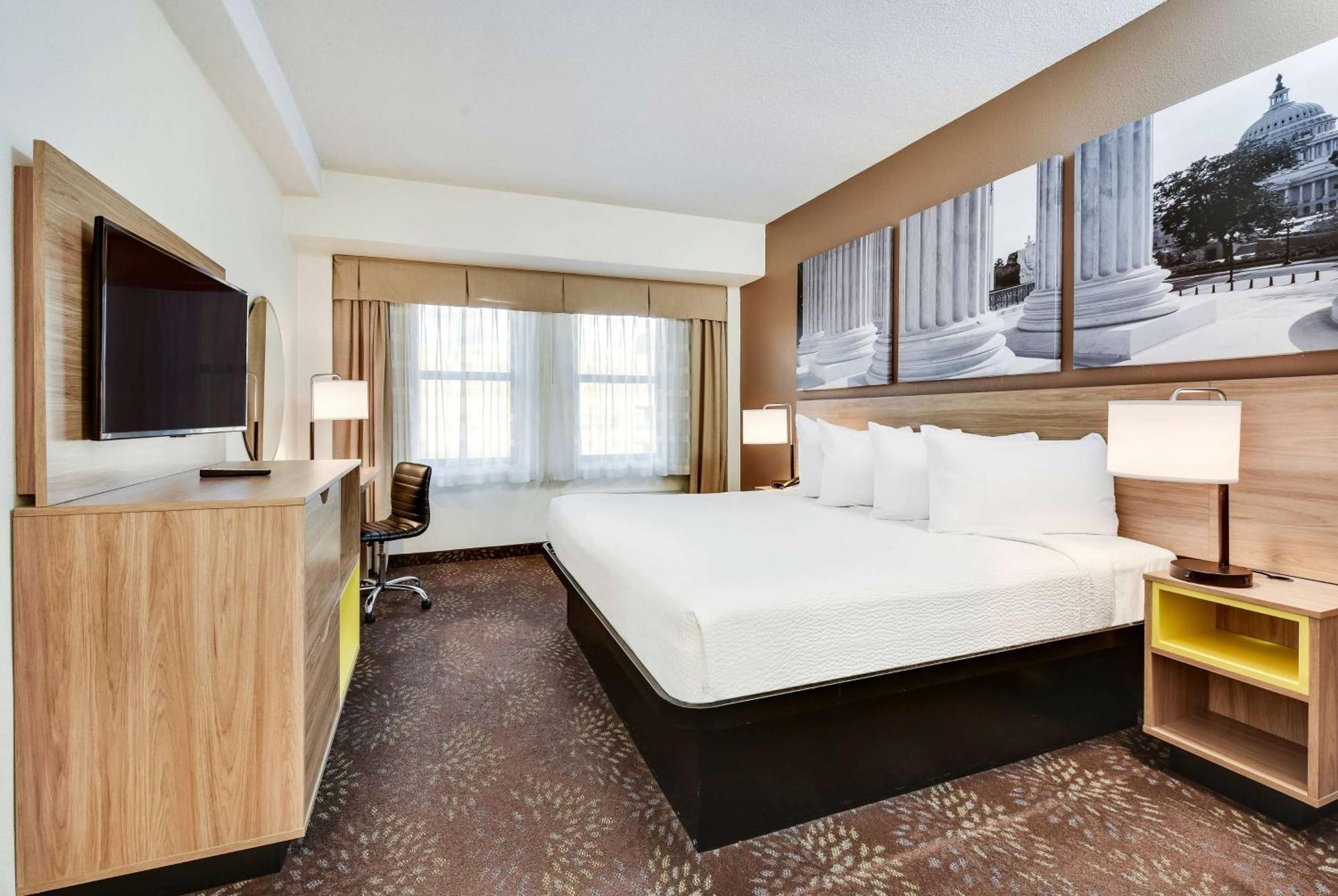 Days By Wyndham Dc/connecticut Avenue 2*
