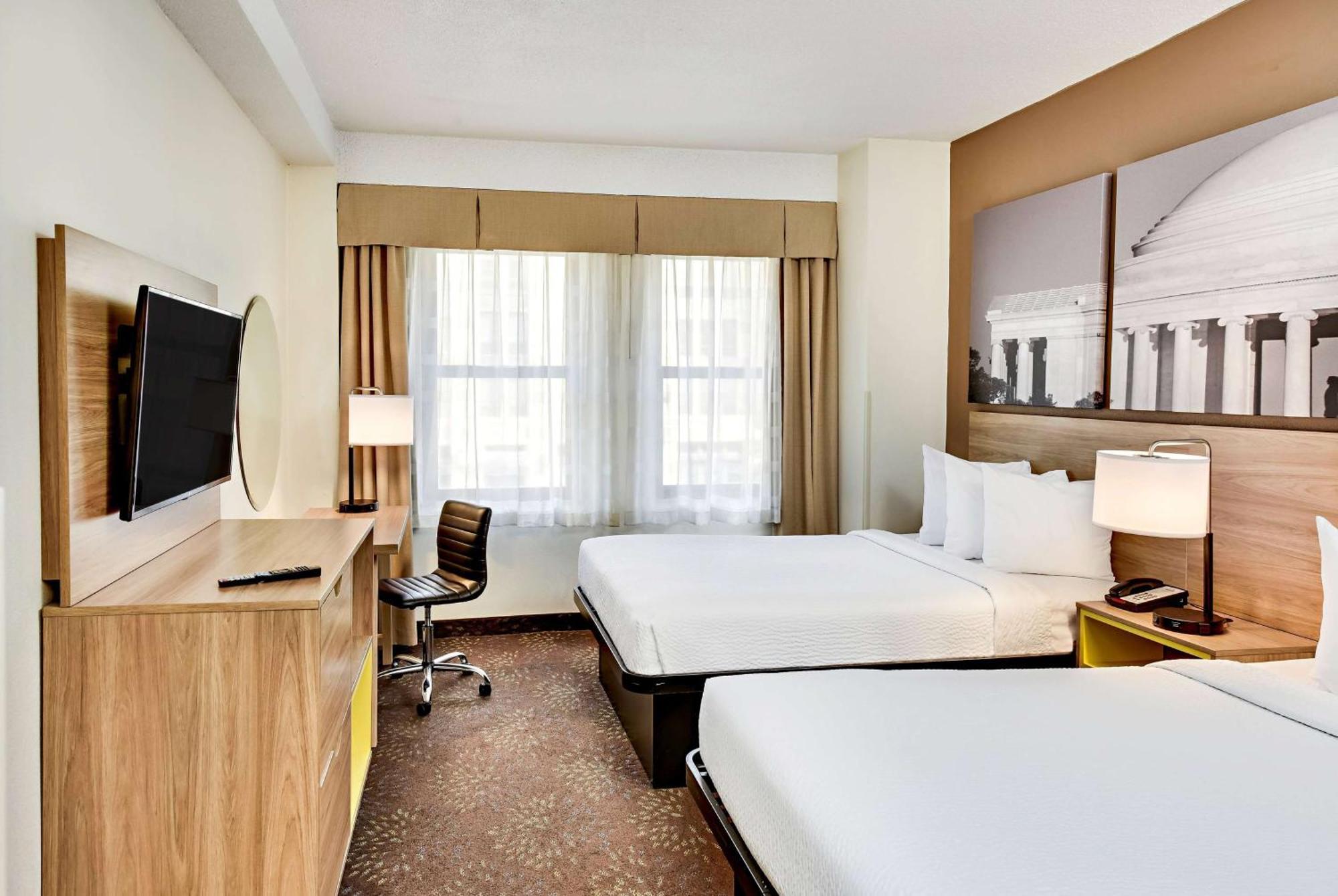 Days By Wyndham Dc/connecticut Avenue 2*