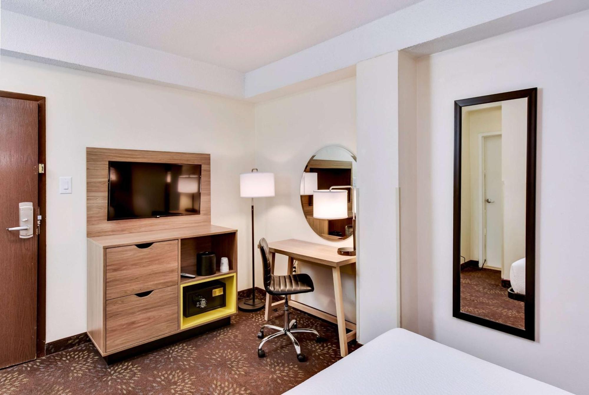 Days By Wyndham Dc/connecticut Avenue Hotel Washington